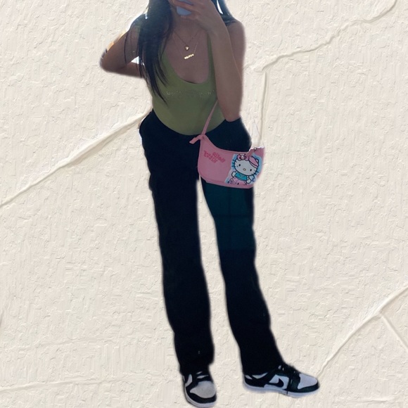 BNWT Light Green Guess Tanktop - Picture 2 of 4